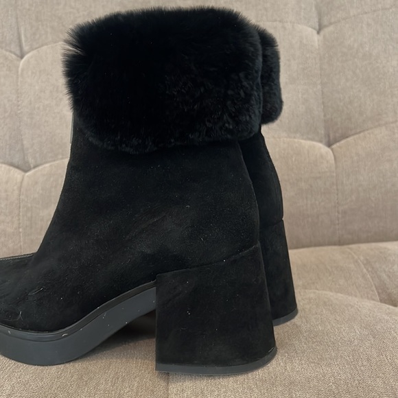 Ukrainian Suede black boots with fur and wool lining - Picture 12 of 14